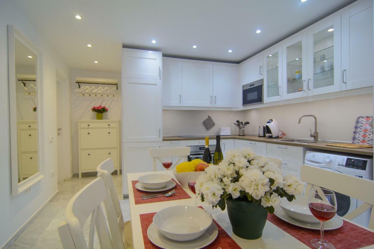 River Playa Beachfront Apartment, Large Terrace 丰希罗拉 外观 照片